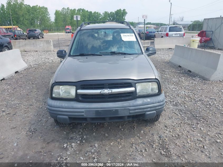 2002 Chevrolet Tracker Hard Top Base VIN: 2CNBJ13C626924286 Lot: 39638360