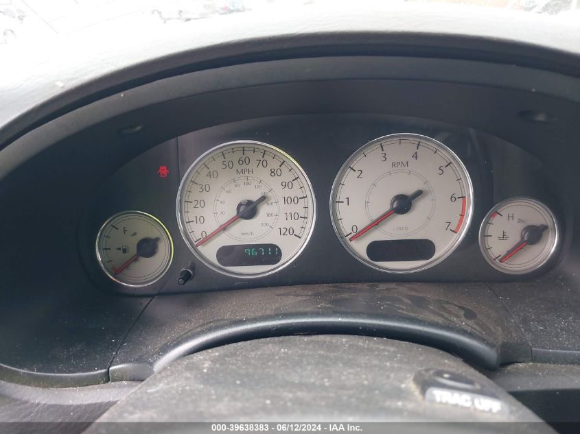 2005 Chrysler Town & Country Limited VIN: 2C4GP64L95R313496 Lot: 39638383