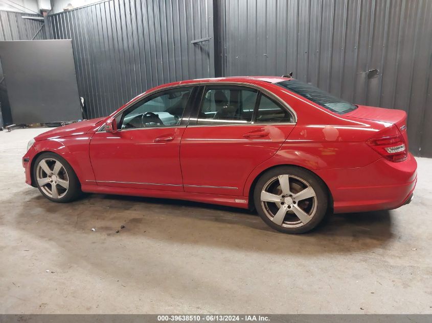 2013 Mercedes-Benz C 300 Luxury 4Matic/Sport 4Matic VIN: WDDGF8AB1DG040893 Lot: 39638510