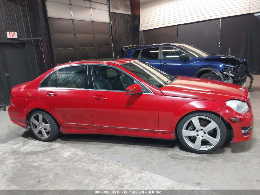 2013 Mercedes-Benz C 300 Luxury 4Matic/Sport 4Matic VIN: WDDGF8AB1DG040893 Lot: 39638510