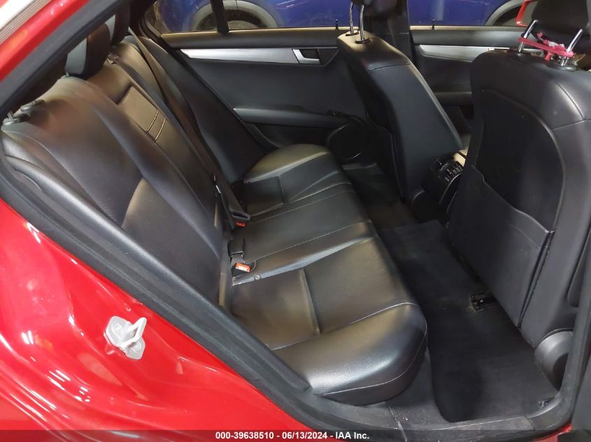 2013 Mercedes-Benz C 300 Luxury 4Matic/Sport 4Matic VIN: WDDGF8AB1DG040893 Lot: 39638510