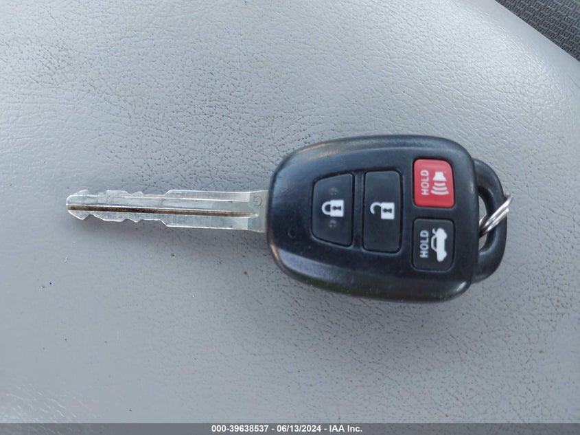 2014 Toyota Camry Le VIN: 4T4BF1FK0ER438895 Lot: 39638537