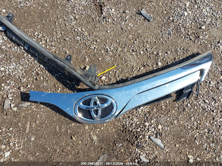 2014 Toyota Camry Le VIN: 4T4BF1FK0ER438895 Lot: 39638537