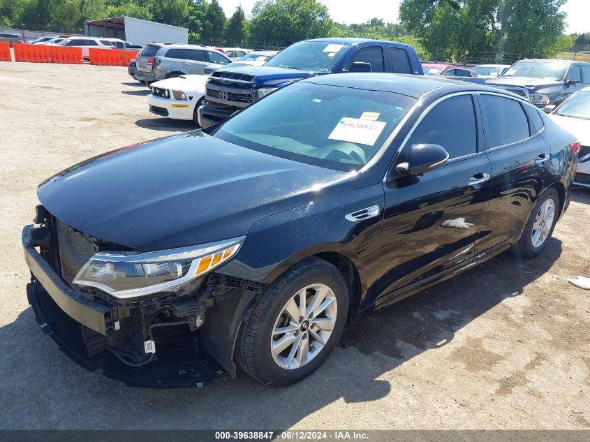 5XXGT4L34JG204805 2018 KIA OPTIMA - Image 2