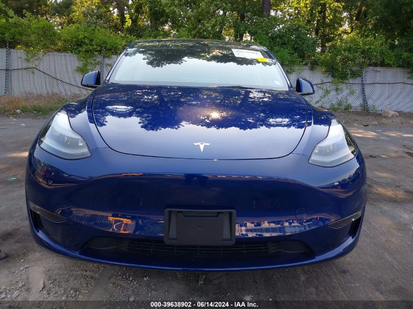 2024 Tesla Model Y Long Range Dual Motor All-Wheel Drive VIN: 7SAYGDEE8RA281361 Lot: 39638902