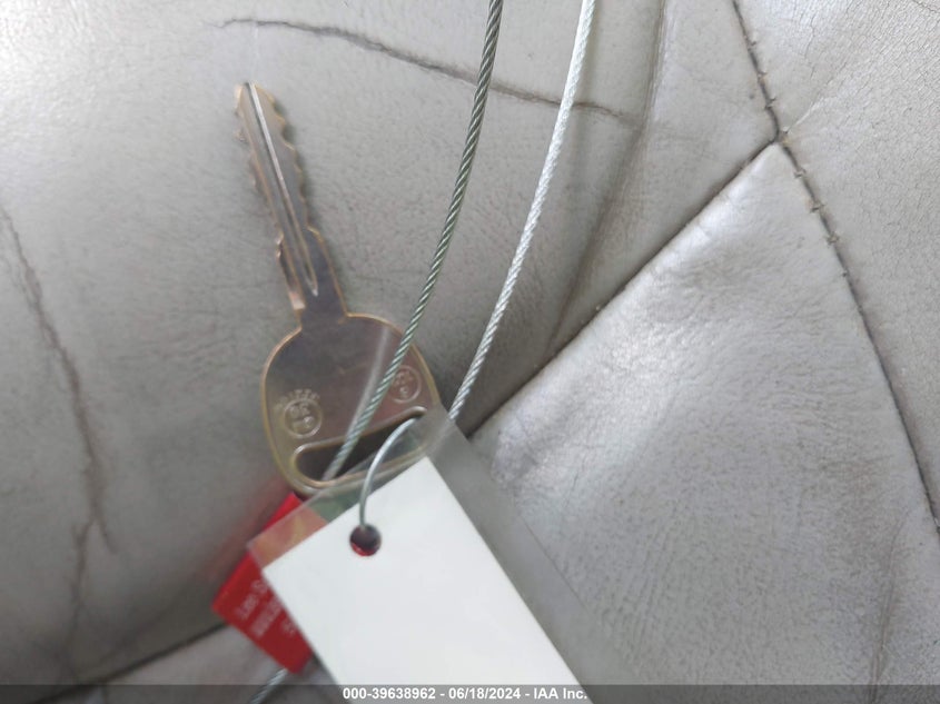 2006 Chevrolet Tahoe Ls VIN: 1GNEC13ZX6R111308 Lot: 39638962