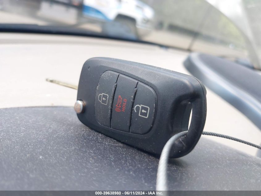 2011 Kia Soul ! VIN: KNDJT2A2XB7232705 Lot: 39638980