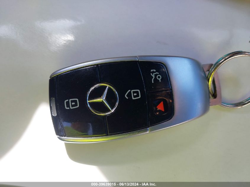 WDDZF4KB9JA351325 2018 Mercedes-Benz E 300 4Matic