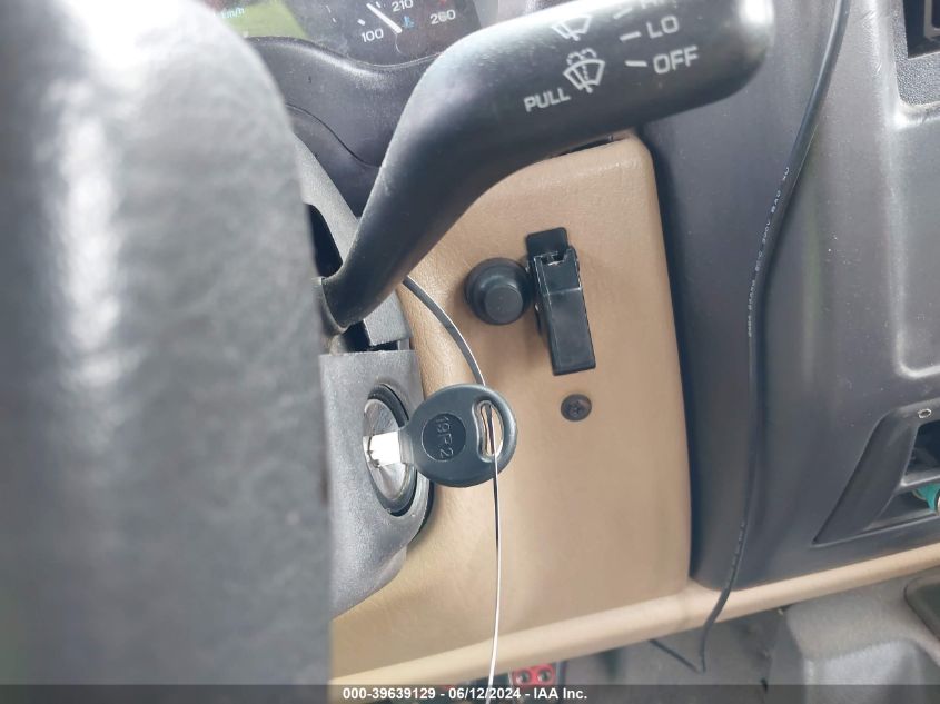 1999 Jeep Wrangler Sport VIN: 1J4FY19S6XP455833 Lot: 39639129