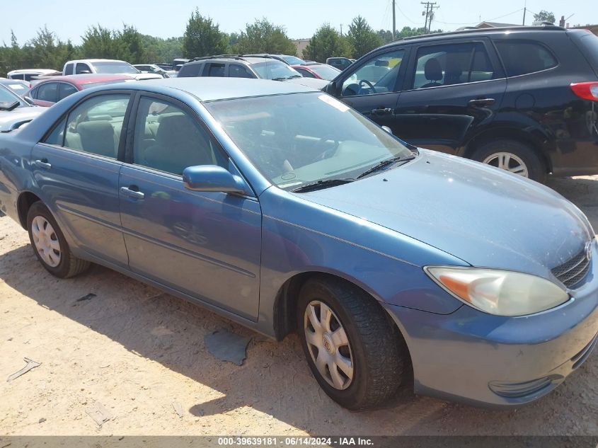 2004 Toyota Camry Le VIN: 4T1BE32K84U864699 Lot: 39639181