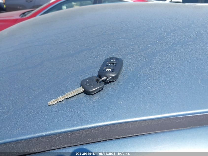 2004 Toyota Camry Le VIN: 4T1BE32K84U864699 Lot: 39639181