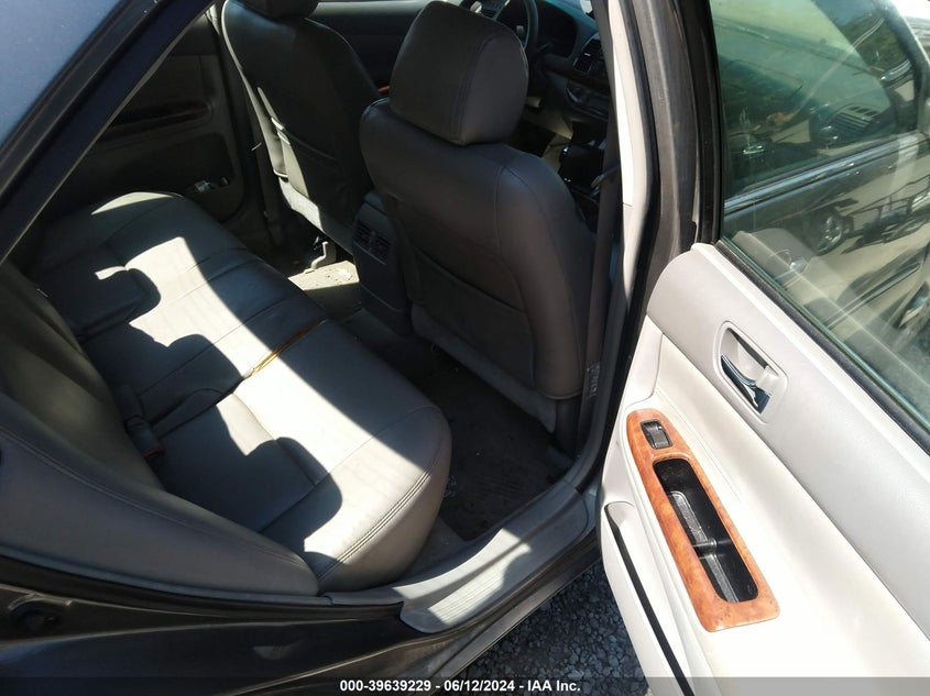 2005 Toyota Camry Xle VIN: 4T1BE30K45U529704 Lot: 39639229