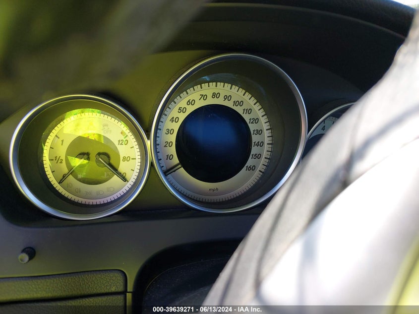 2014 Mercedes-Benz C 300 Luxury 4Matic/Sport 4Matic VIN: WDDGF8AB8ER309204 Lot: 39639271