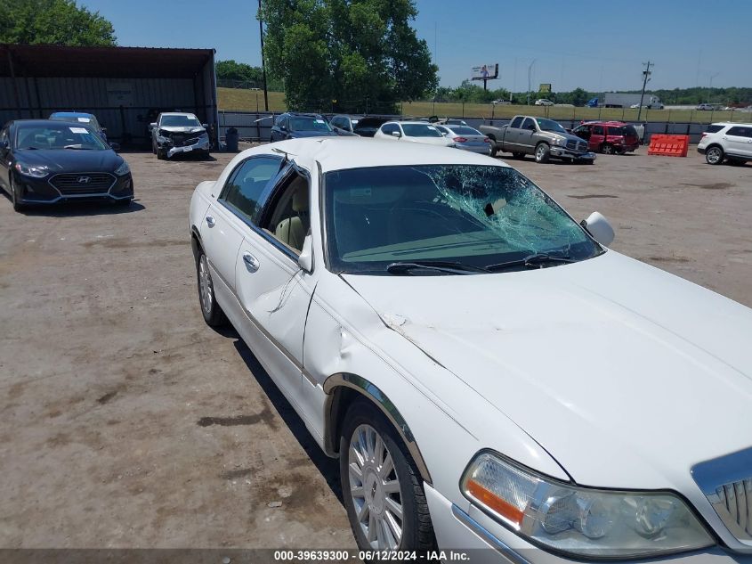 2005 Lincoln Town Car Signature VIN: 1LNHM81W35Y634867 Lot: 39639300