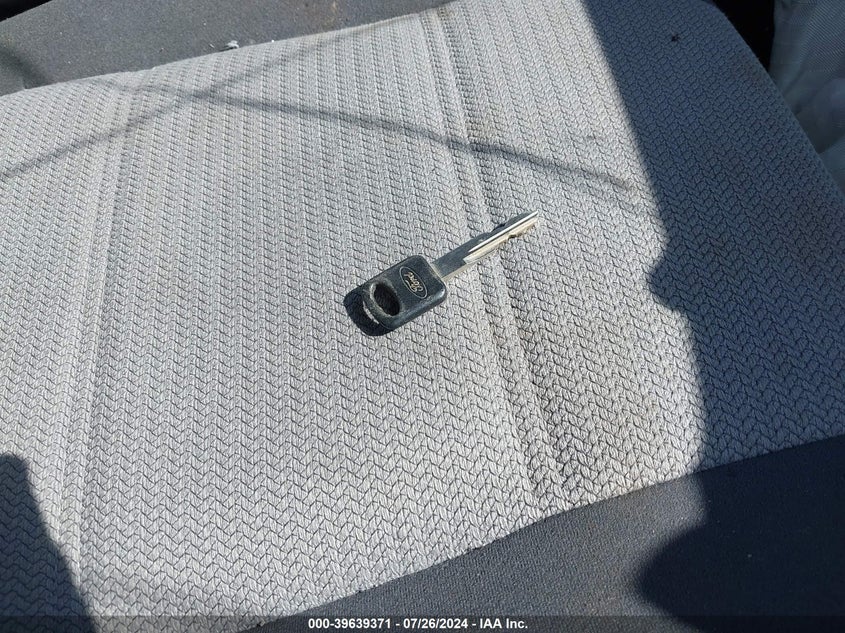 2004 Ford Mustang VIN: 1FAFP406X4F228971 Lot: 39639371