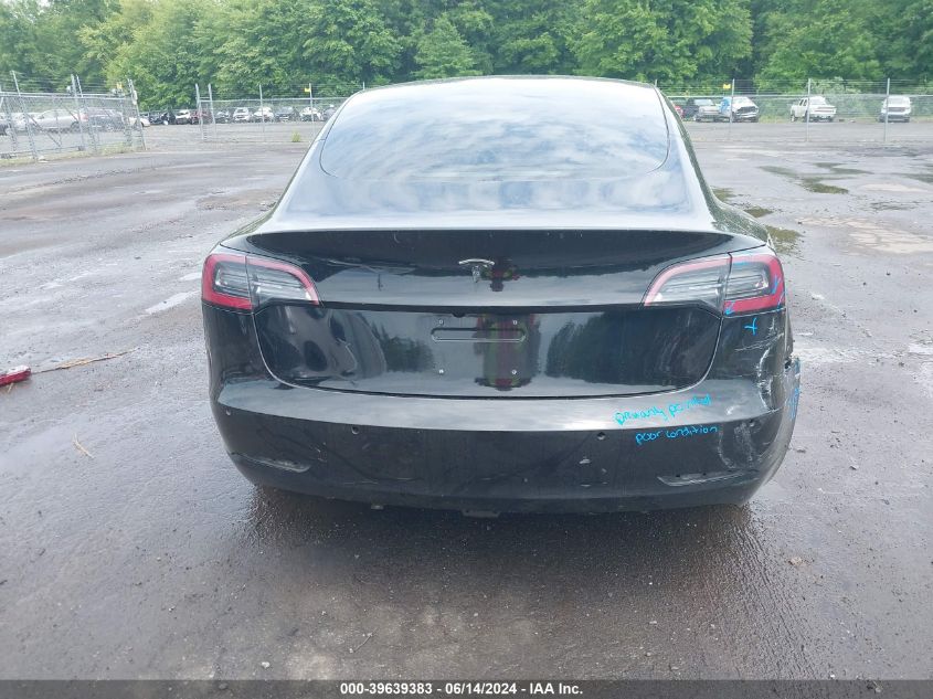 2018 Tesla Model 3 Long Range/Performance VIN: 5YJ3E1EB5JF113394 Lot: 39639383