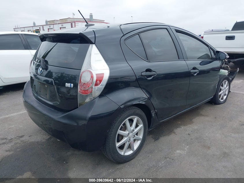 2013 Toyota Prius C Three VIN: JTDKDTB38D1044642 Lot: 39639642