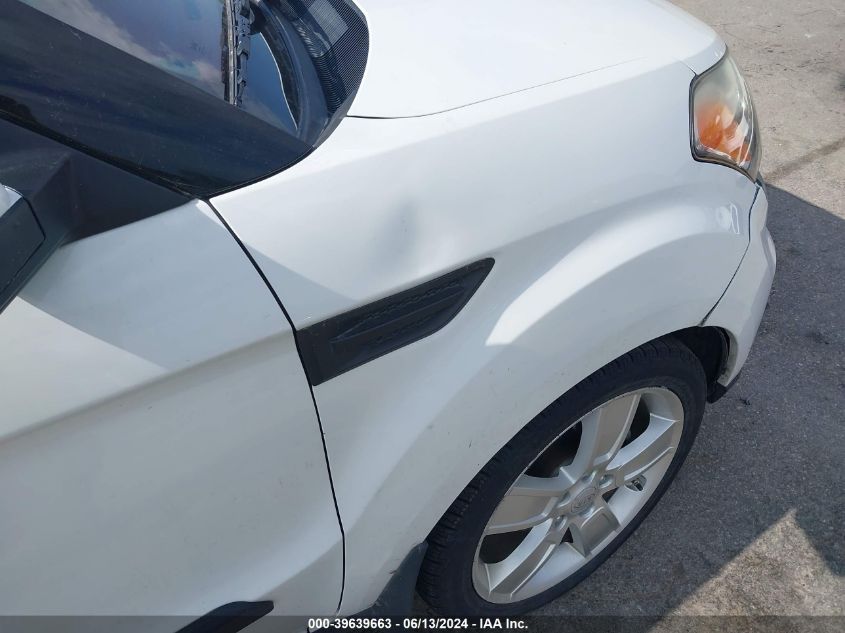 2010 Kia Soul Sport VIN: KNDJT2A20A7032074 Lot: 39639663