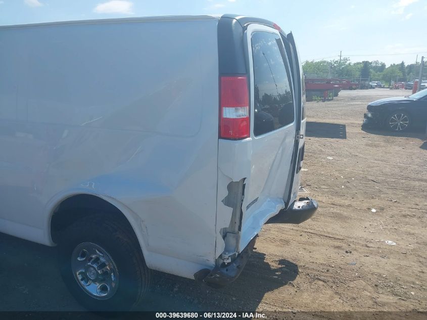 2018 Chevrolet Express 2500 Work Van VIN: 1GCWGAFP3J1340383 Lot: 39639680