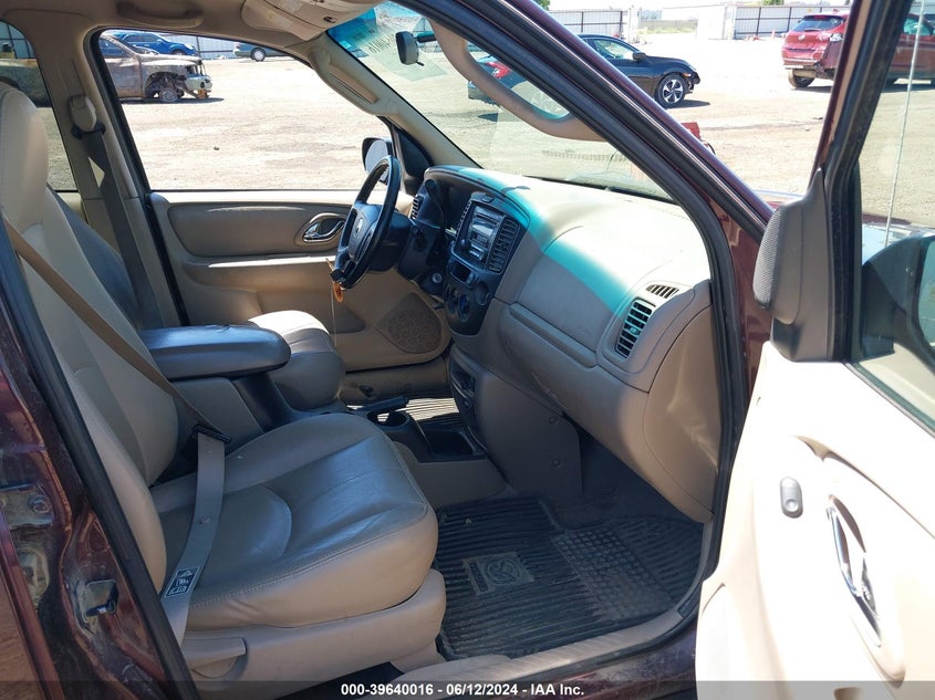 2001 Mazda Tribute Es V6/Lx V6 VIN: 4F2YU081X1KM39927 Lot: 39640016