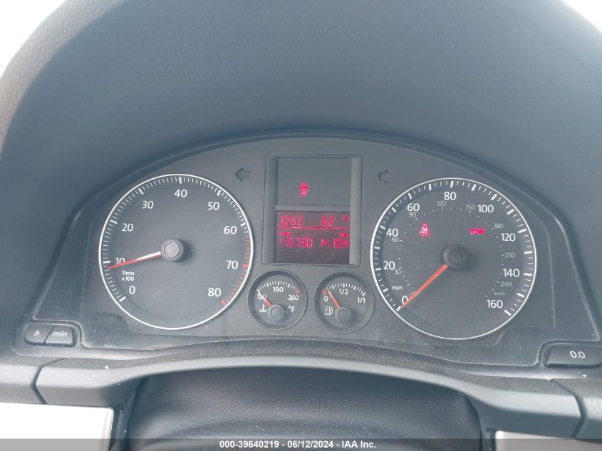 2009 Volkswagen Rabbit S VIN: WVWAA71KX9W027906 Lot: 39640219