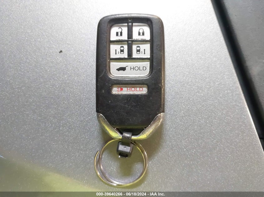 2016 Honda Odyssey Touring/Touring Elite VIN: 5FNRL5H98GB009992 Lot: 39640266