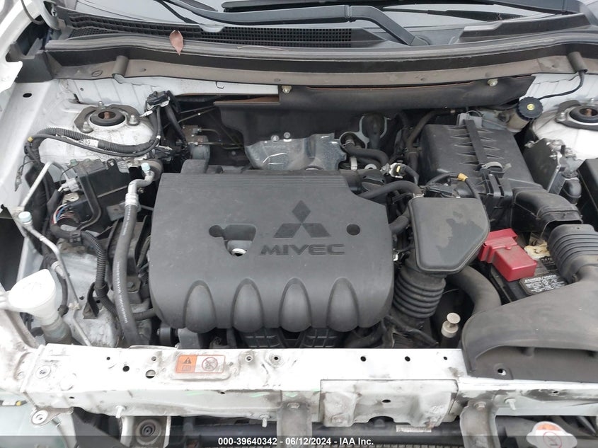 2015 Mitsubishi Outlander Se VIN: JA4AD3A36FZ010548 Lot: 39640342