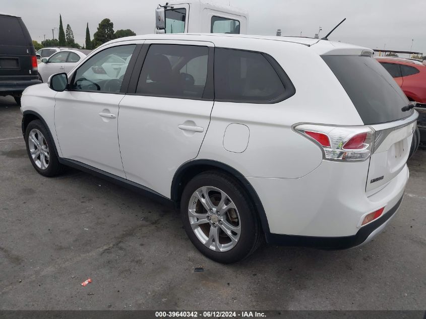 2015 Mitsubishi Outlander Se VIN: JA4AD3A36FZ010548 Lot: 39640342