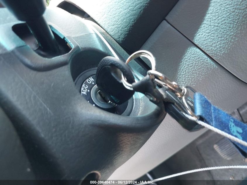 2005 Kia Sedona Ex/Lx VIN: KNDUP132556742530 Lot: 39640474