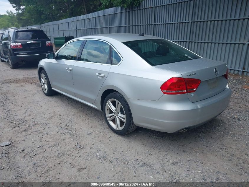 2014 Volkswagen Passat 2.0L Tdi Se VIN: 1VWBN7A30EC027018 Lot: 39640549