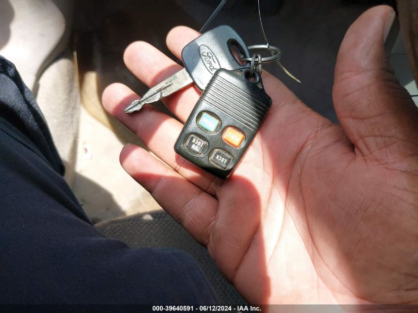 1998 Ford Mustang VIN: 1FAFP4047WF135763 Lot: 39640591