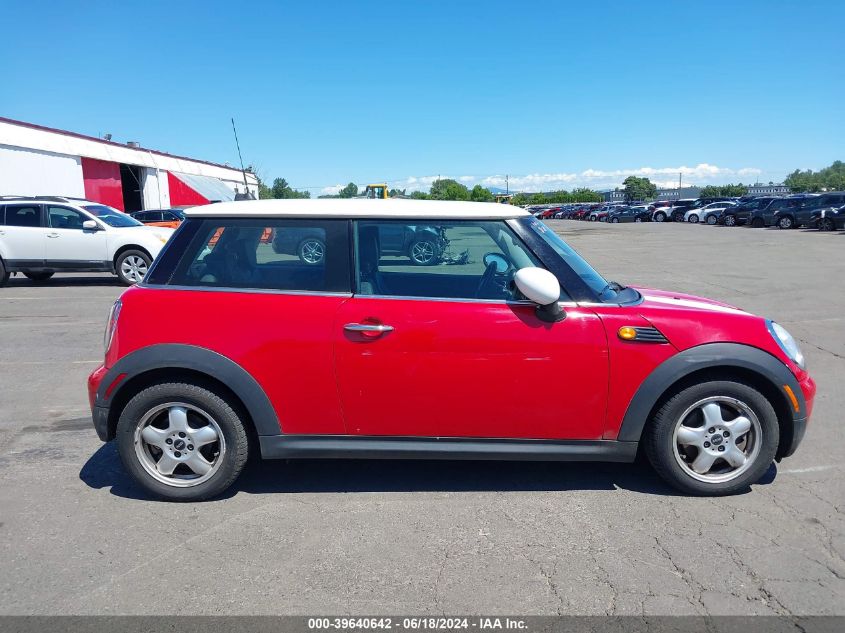 2009 Mini Cooper VIN: WMWMF33579TU70060 Lot: 39640642