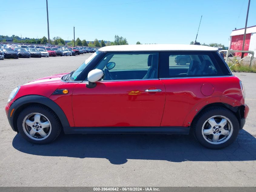 2009 Mini Cooper VIN: WMWMF33579TU70060 Lot: 39640642