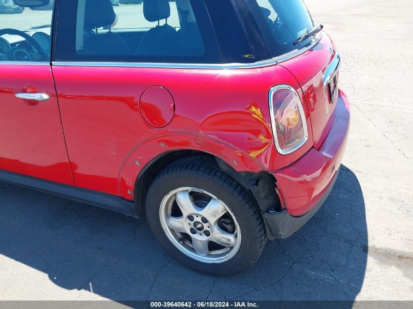 2009 Mini Cooper VIN: WMWMF33579TU70060 Lot: 39640642