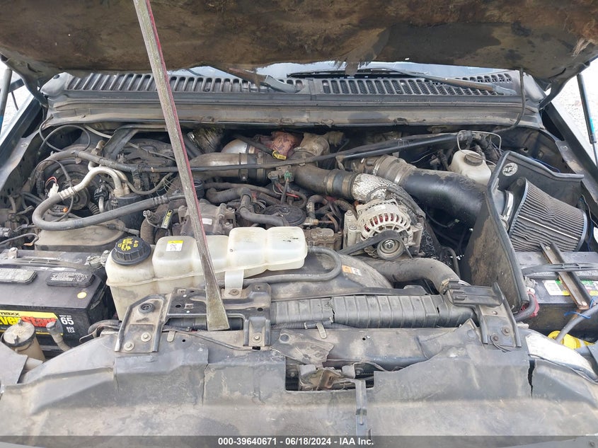 2000 Ford F-250 Lariat/Xl/Xlt VIN: 1FTNW21FXYEE05705 Lot: 39640671