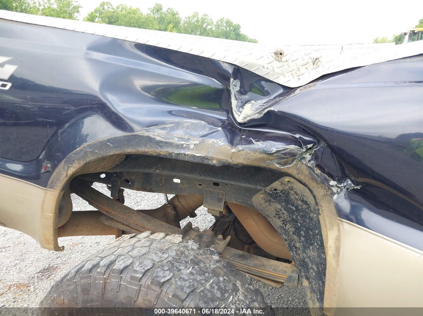 2000 Ford F-250 Lariat/Xl/Xlt VIN: 1FTNW21FXYEE05705 Lot: 39640671