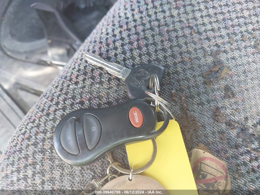 2001 Dodge Ram 1500 St VIN: 3B7HF13Y11M580611 Lot: 39640798