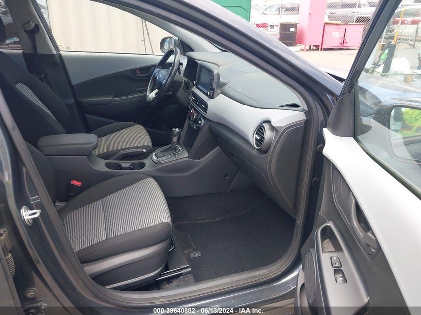 2018 HYUNDAI KONA SEL - KM8K22AA7JU183439