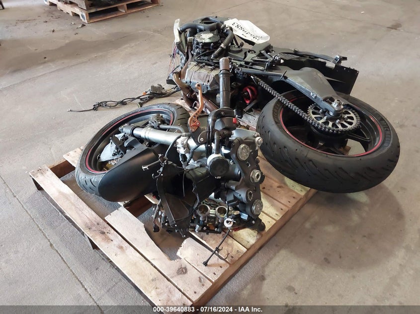 2011 KAWASAKI ZX600 R - JKAZX4R1XBA025467