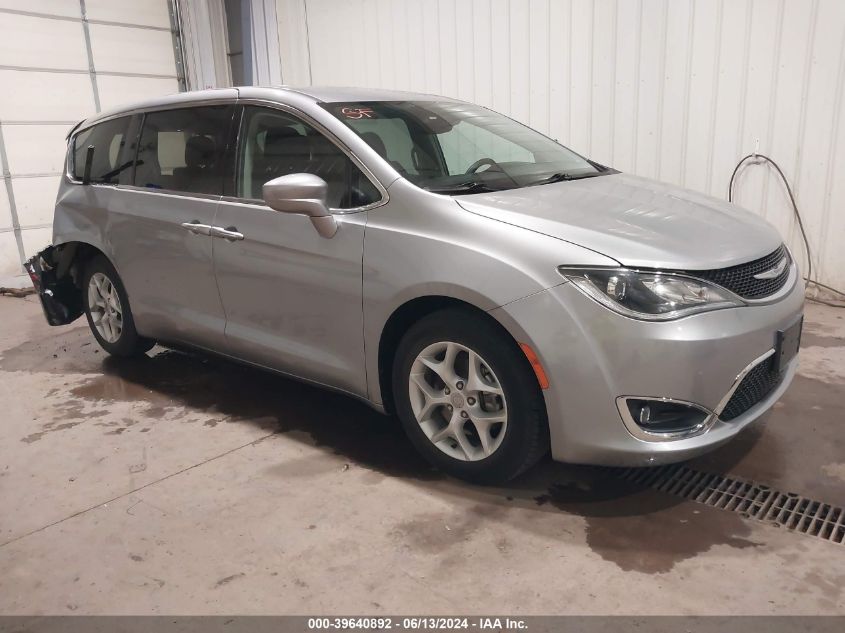 2018 Chrysler Pacifica Touring Plus VIN: 2C4RC1FG3JR126238 Lot: 39640892