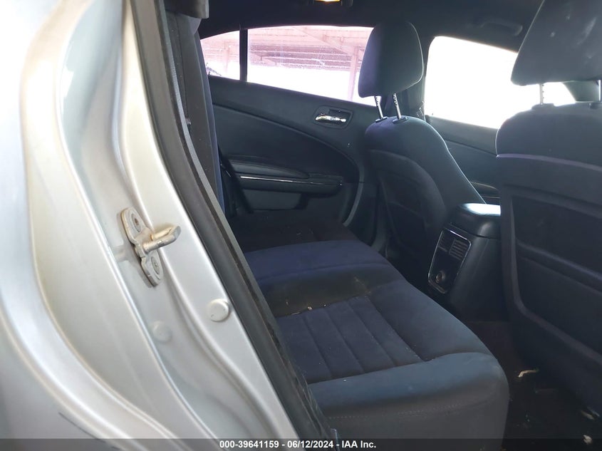 2011 Dodge Charger VIN: 2B3CL3CG2BH613557 Lot: 39641159