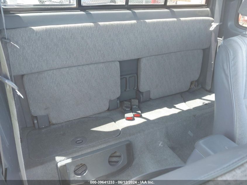 1999 Toyota Tacoma VIN: 4TAWN72N5XZ544637 Lot: 39641233