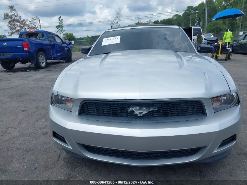 2011 Ford Mustang V6 Premium VIN: 1ZVBP8EM5B5126579 Lot: 39641265