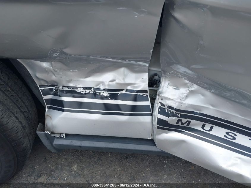 2011 Ford Mustang V6 Premium VIN: 1ZVBP8EM5B5126579 Lot: 39641265