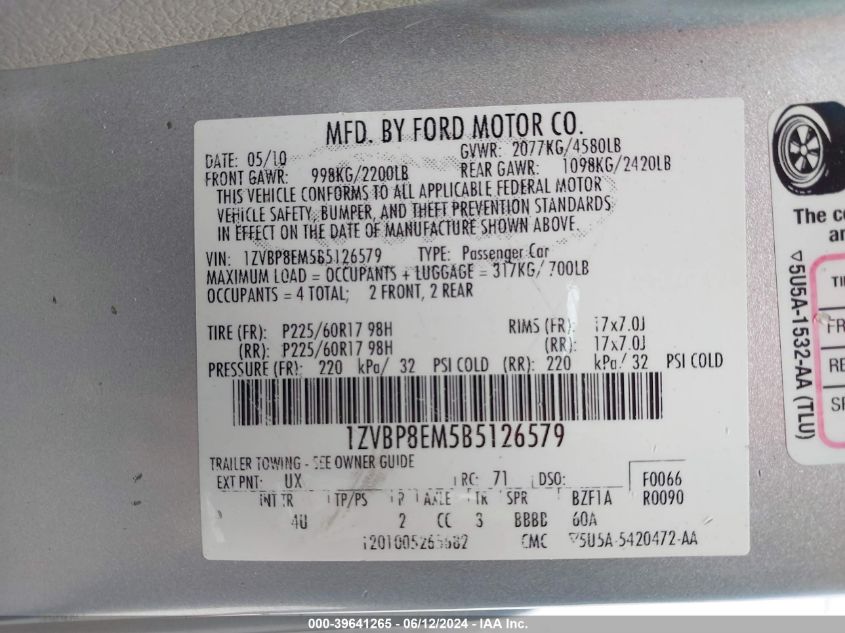 2011 Ford Mustang V6 Premium VIN: 1ZVBP8EM5B5126579 Lot: 39641265