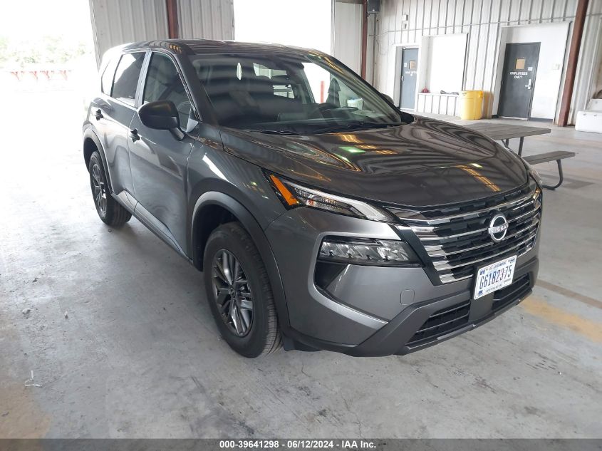 2024 Nissan Rogue S Intelligent Awd VIN: 5N1BT3AB3RC749545 Lot: 39641298