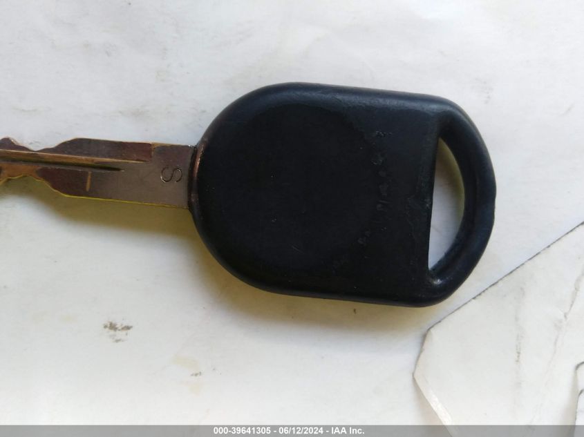 2006 Ford F150 VIN: 1FTPX14516FA88827 Lot: 39641305