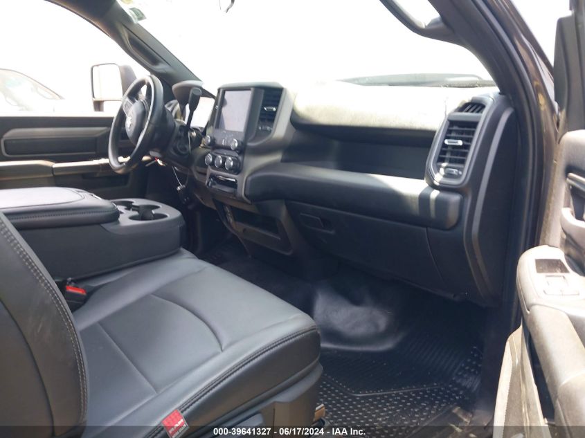 2024 Ram 3500 Tradesman Regular Cab 4X2 8' Box VIN: 3C63RPAL0RG107991 Lot: 39641327