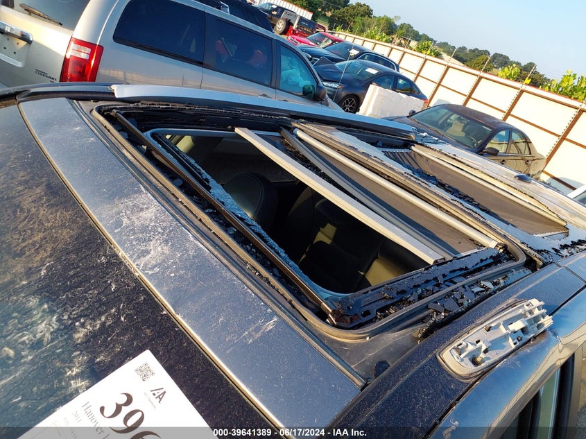 2011 Kia Sorento Ex V6 VIN: 5XYKU4A24BG135872 Lot: 39641389