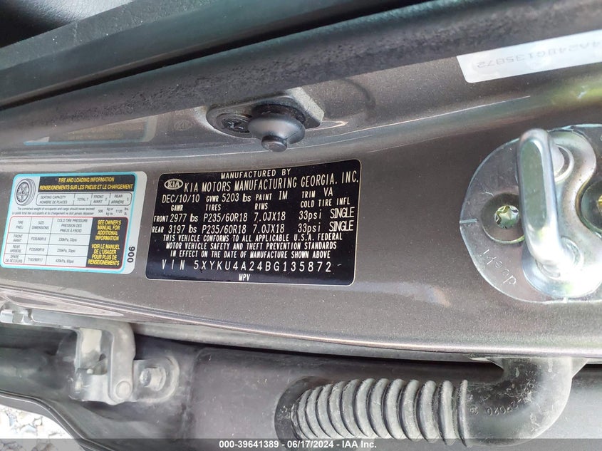 2011 Kia Sorento Ex V6 VIN: 5XYKU4A24BG135872 Lot: 39641389